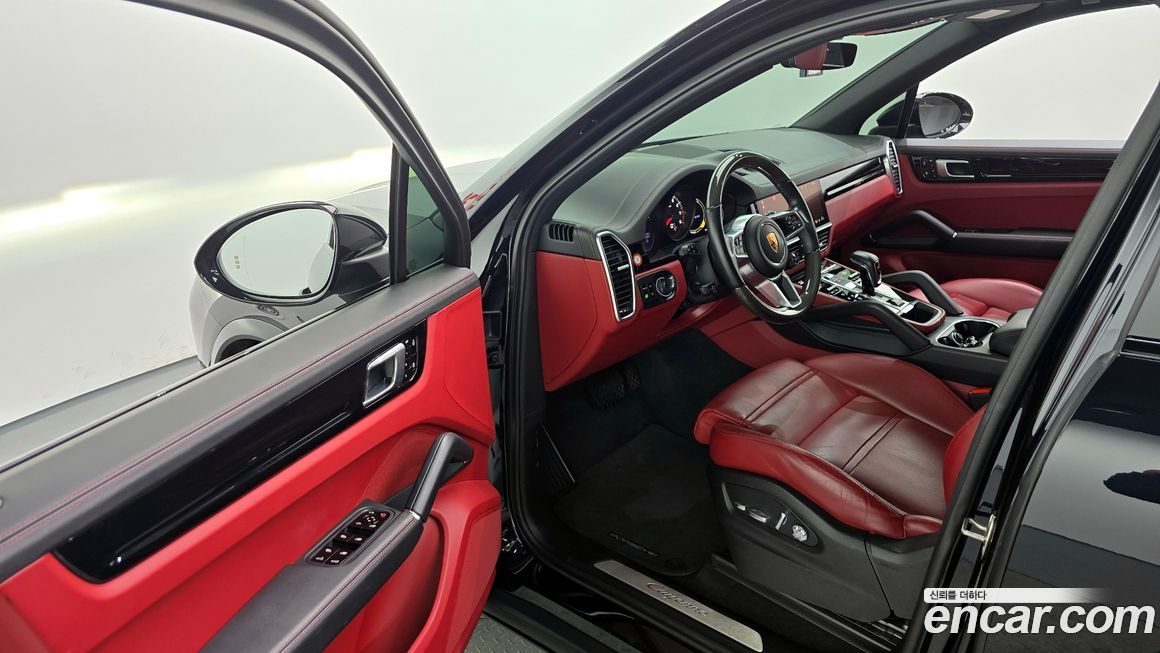 Porsche Cayenne 2021