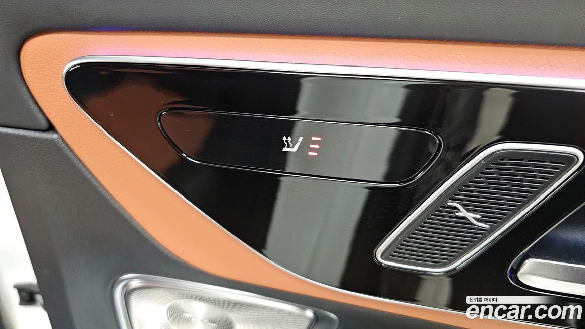 Mercedes-Benz GLC-Class 2025