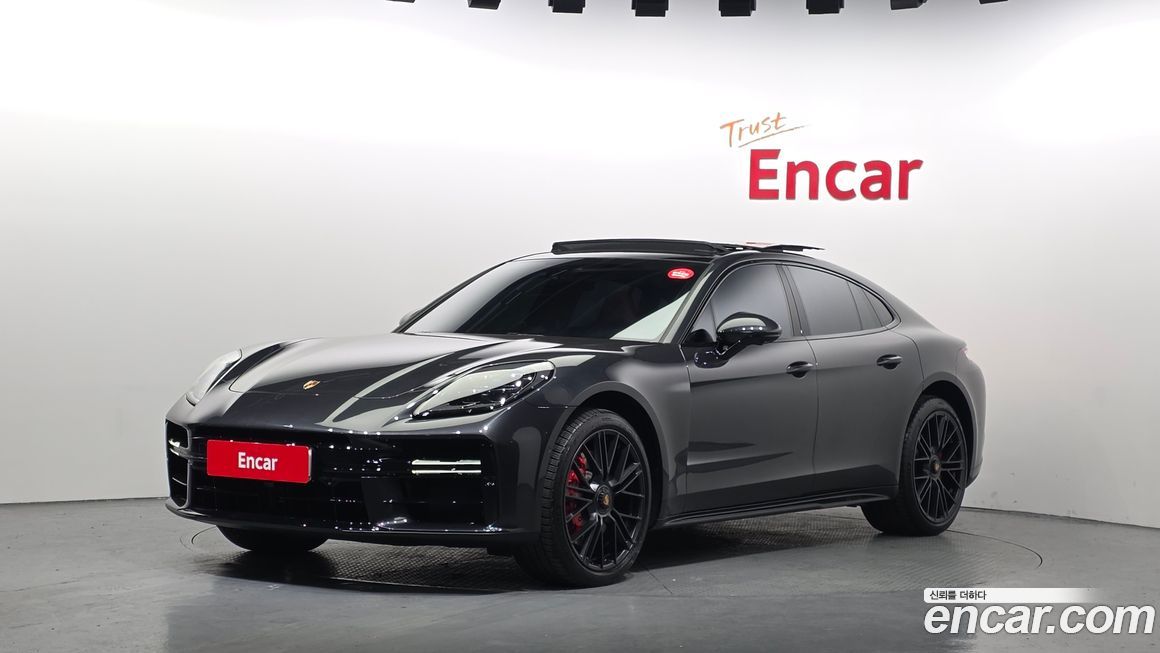 Porsche Panamera 2025
