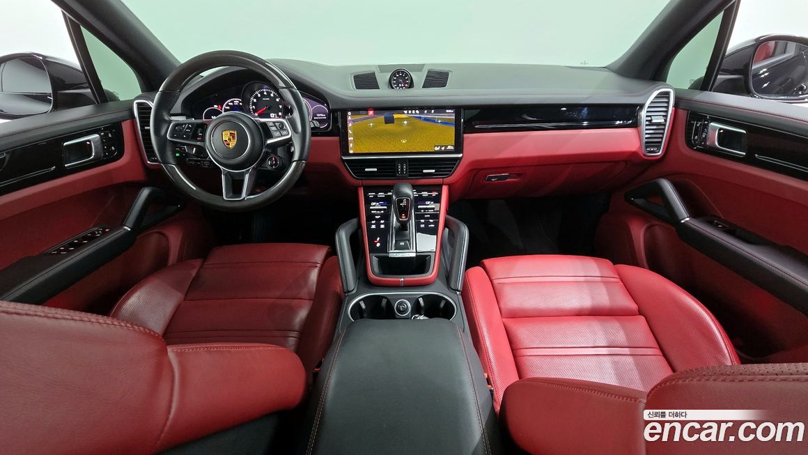 Porsche Cayenne 2021