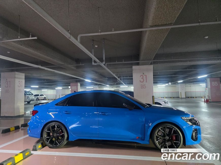 Audi RS3 2024