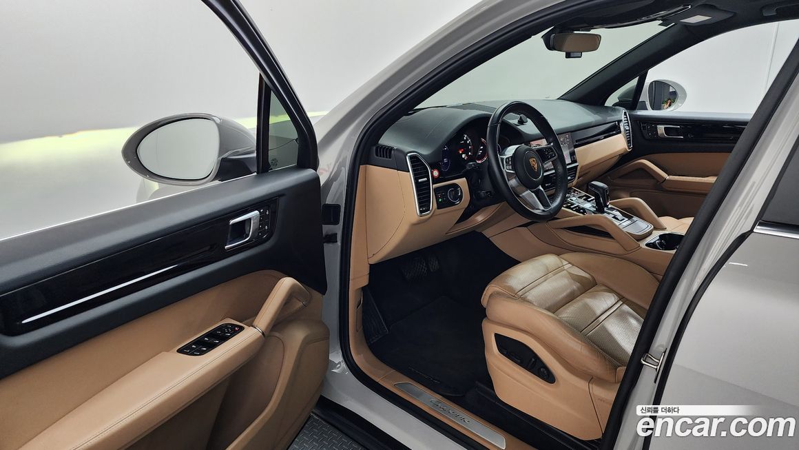 Porsche Cayenne 2022