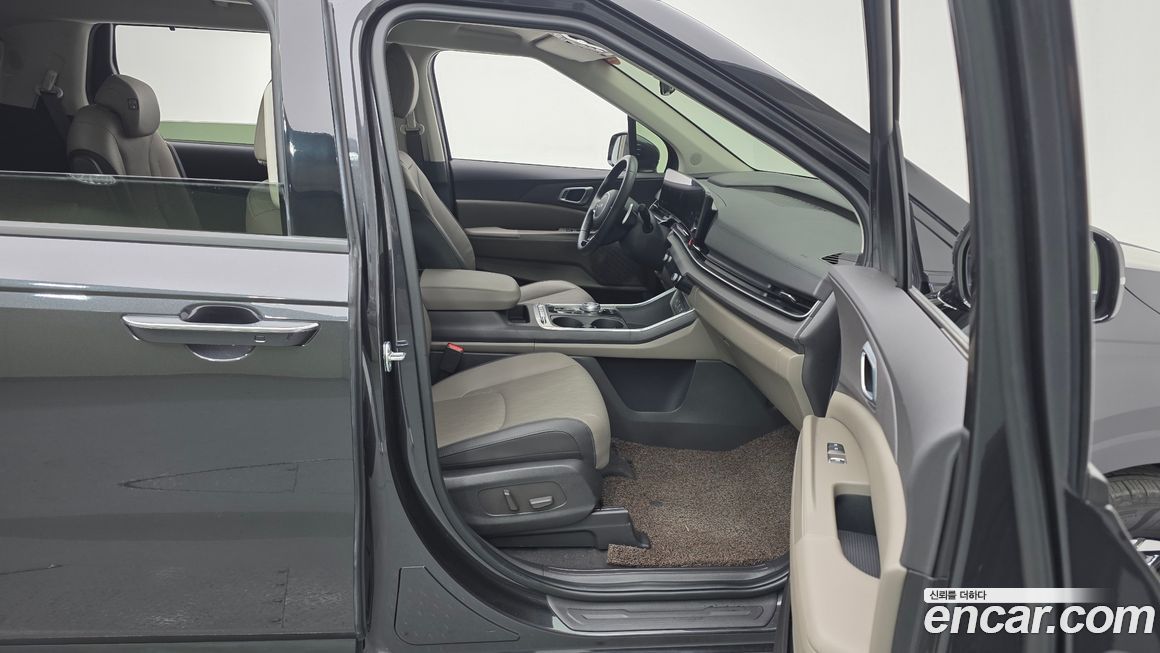 Kia Canival 2025