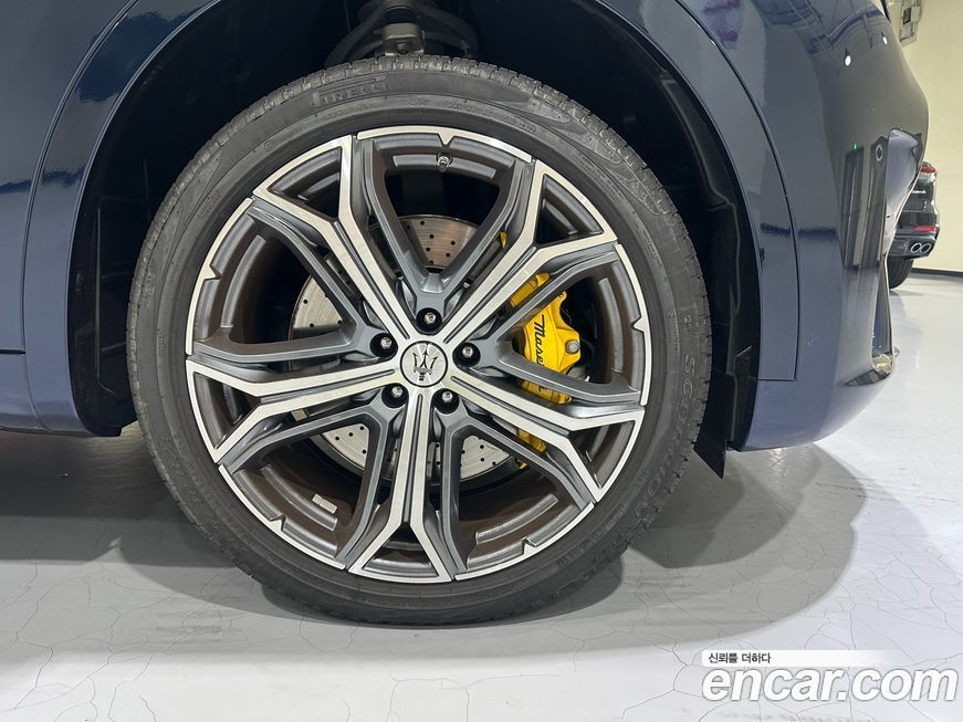 Maserati Levante 2023