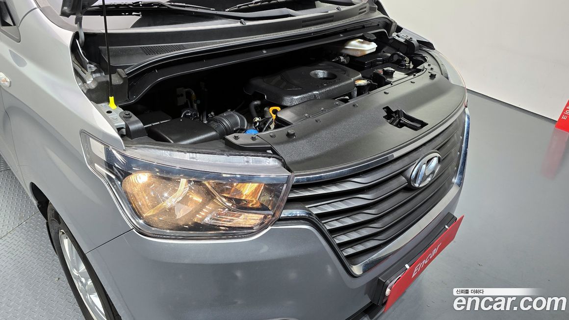 Hyundai Starex 2018