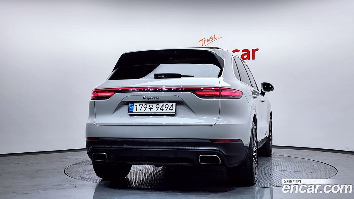 Porsche Cayenne 2022