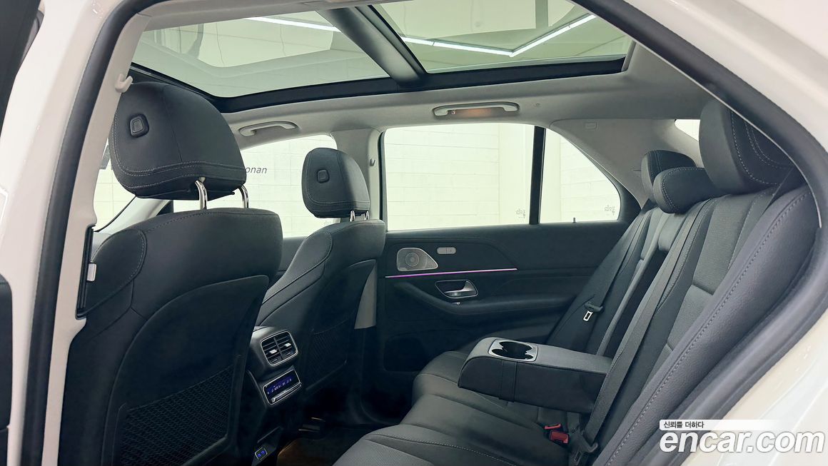 Mercedes-Benz GLE-Class 2025