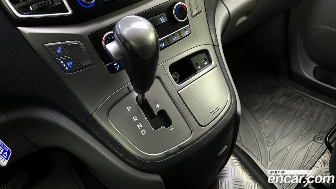 Hyundai Starex 2018