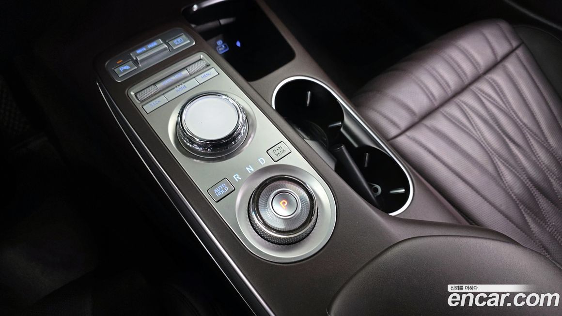 Genesis GV70 2021