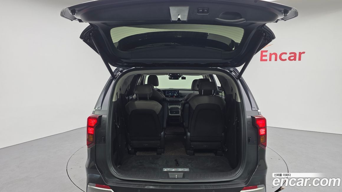 Kia Canival 2025