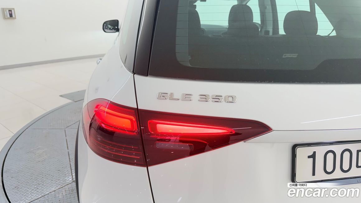 Mercedes-Benz GLE-Class 2025