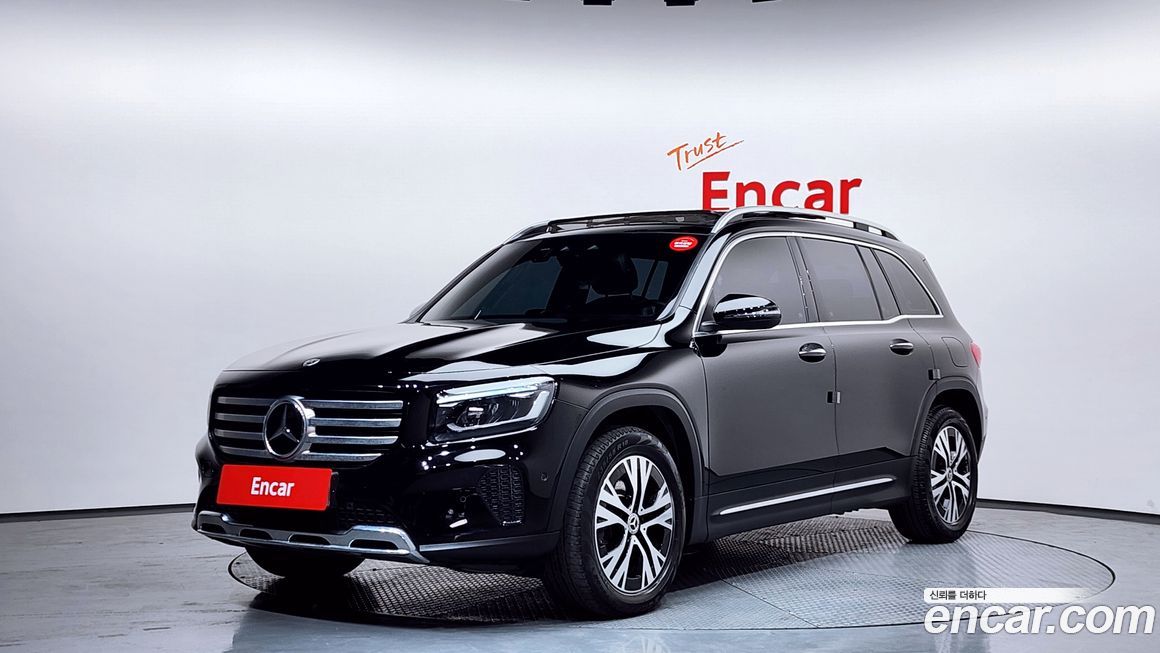 Mercedes-Benz GLB-Class 2024