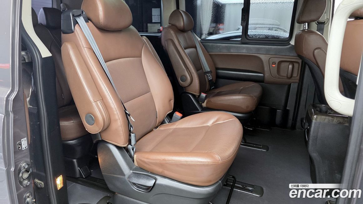 Hyundai Starex 2019