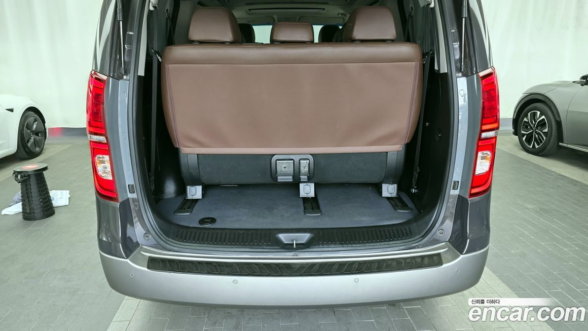 Hyundai Starex 2019