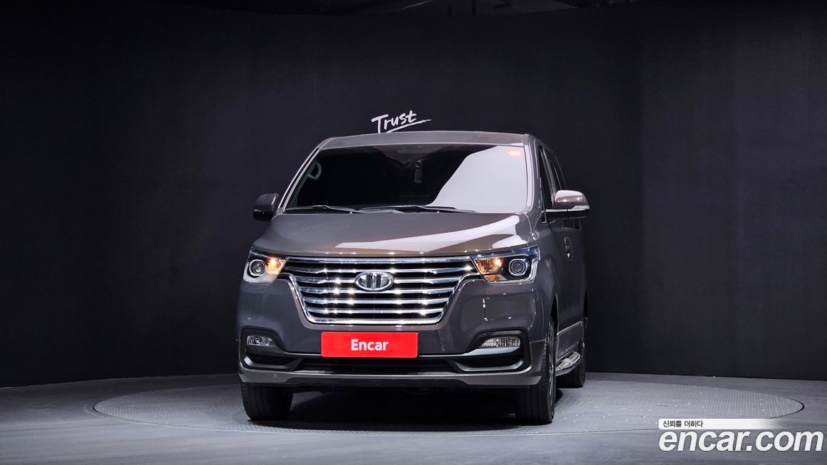 Hyundai Starex 2019