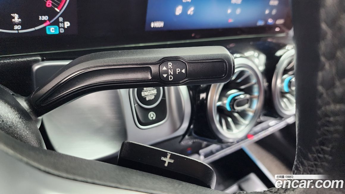 Mercedes-Benz GLB-Class 2024