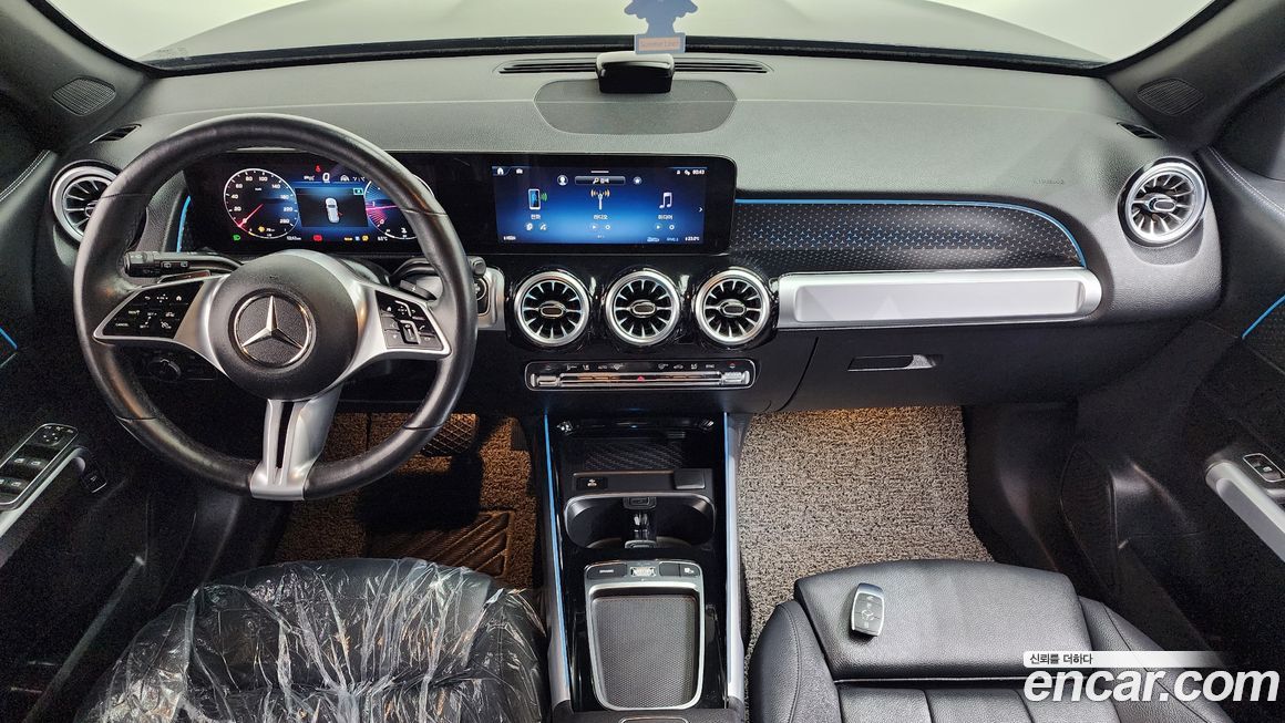 Mercedes-Benz GLB-Class 2024