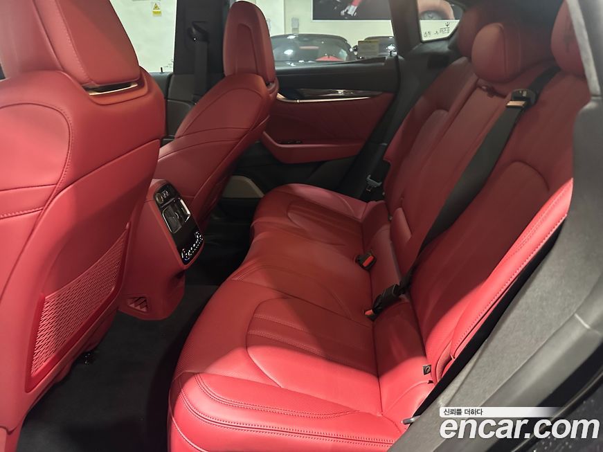 Maserati Levante 2023