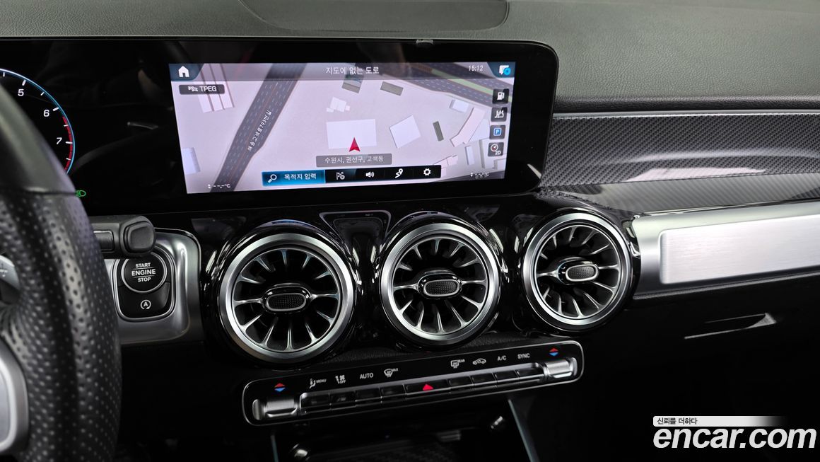 Mercedes-Benz GLB-Class 2021