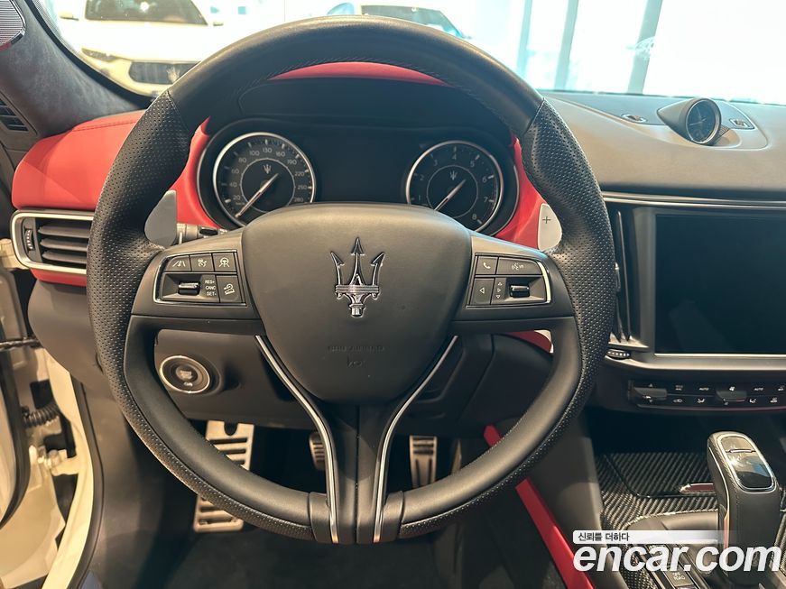 Maserati Levante 2023