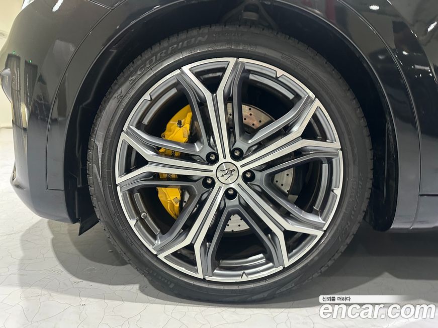 Maserati Levante 2023