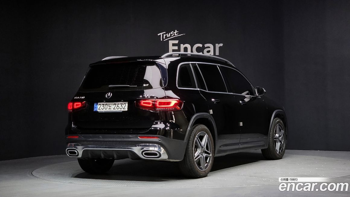 Mercedes-Benz GLB-Class 2021