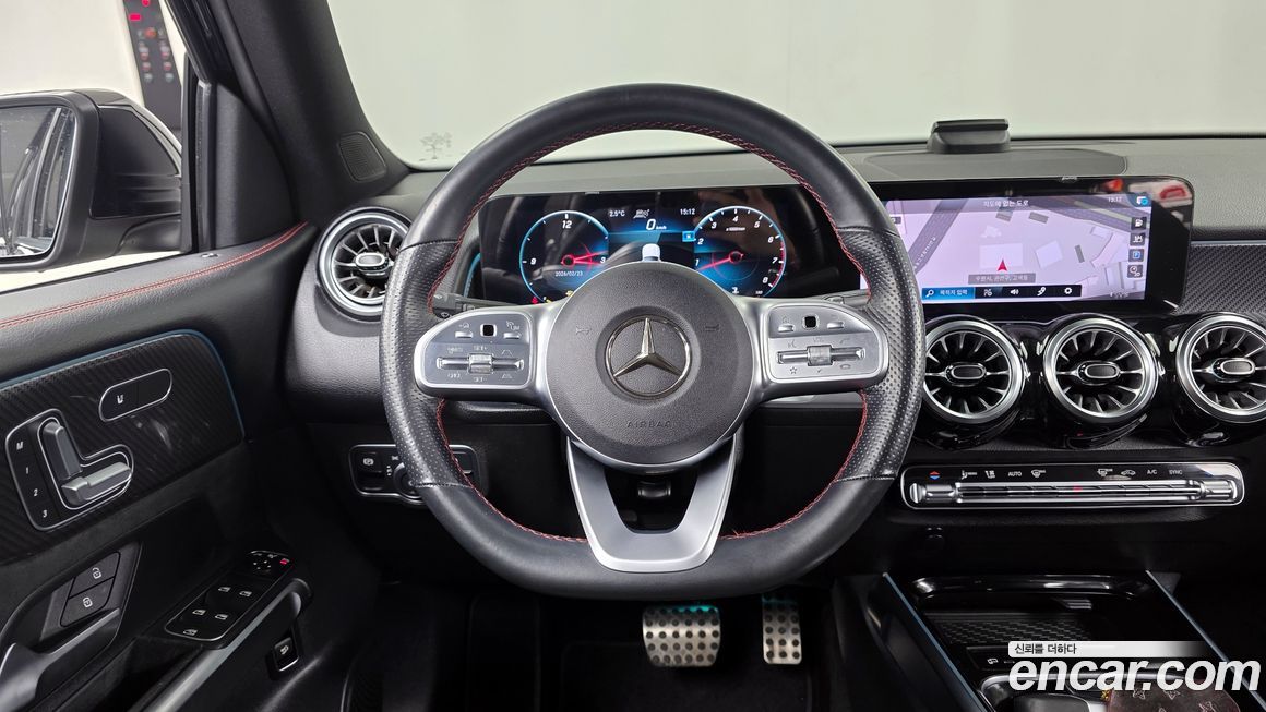 Mercedes-Benz GLB-Class 2021
