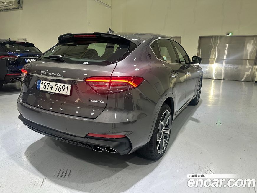 Maserati Levante 2023