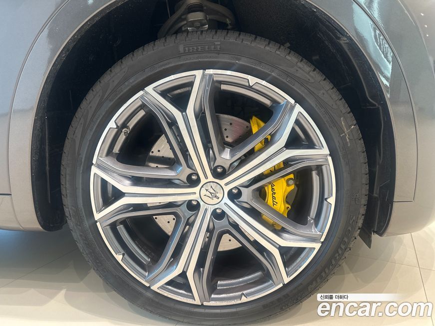 Maserati Levante 2023