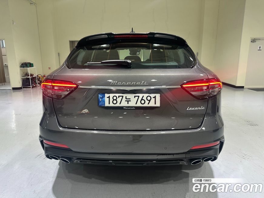 Maserati Levante 2023