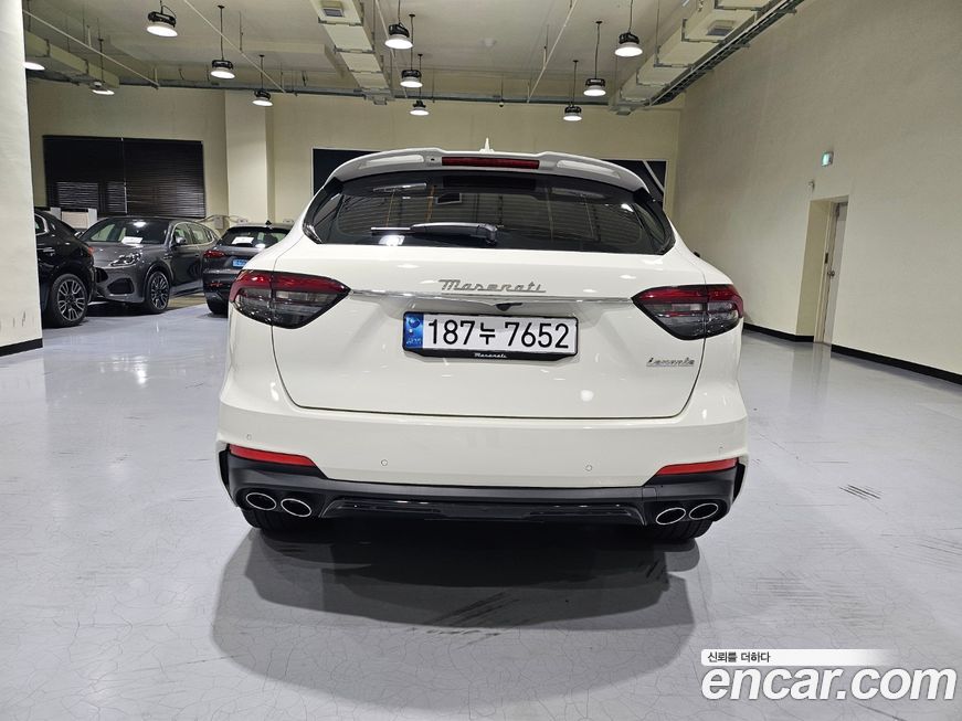 Maserati Levante 2023