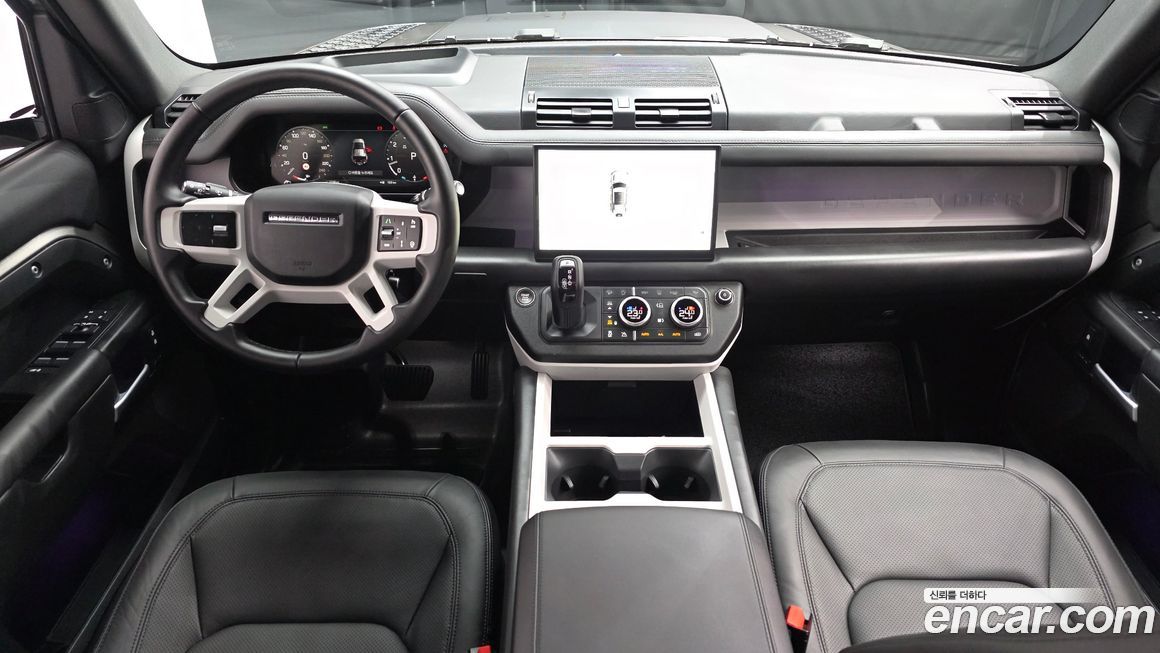 Land Rover Defender 2025