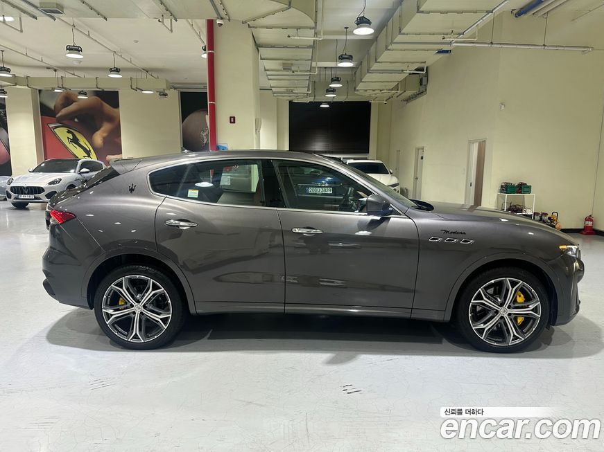 Maserati Levante 2023