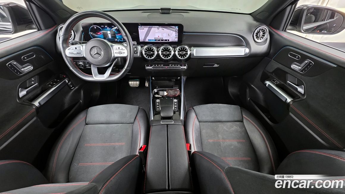 Mercedes-Benz GLB-Class 2021