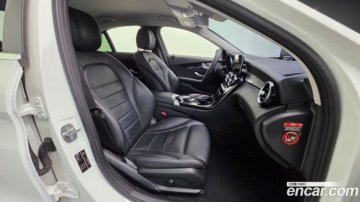 Mercedes-Benz C-Class 2019