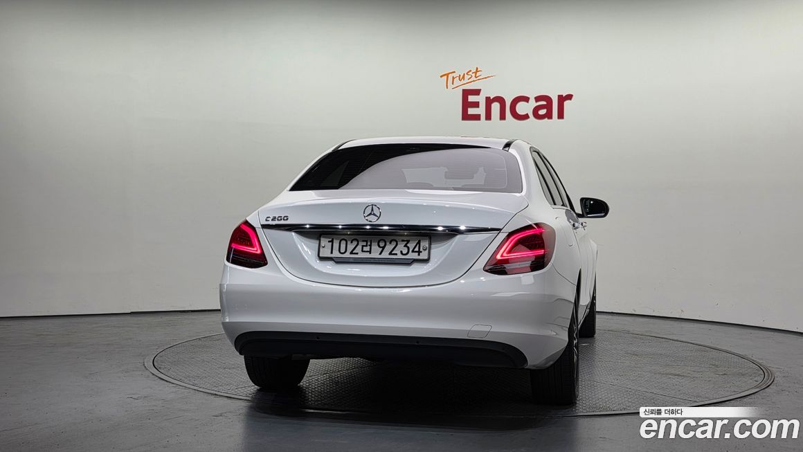 Mercedes-Benz C-Class 2019