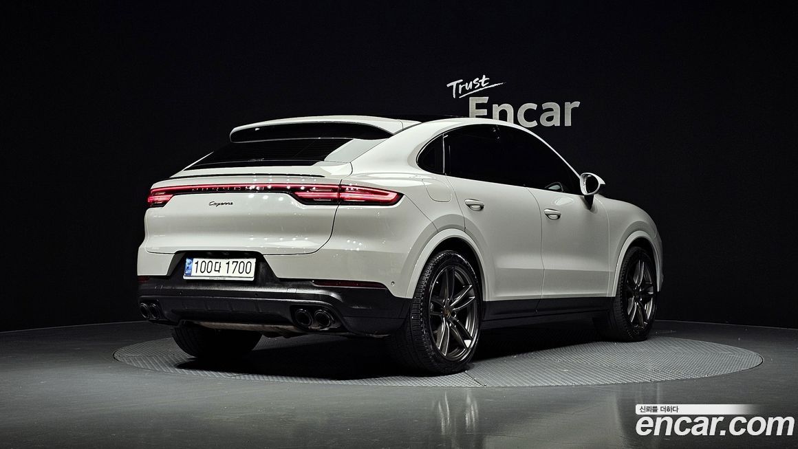Porsche Cayenne 2021