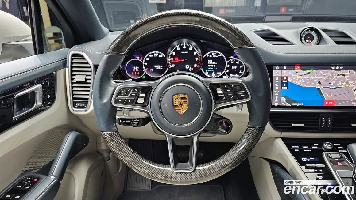 Porsche Cayenne 2021