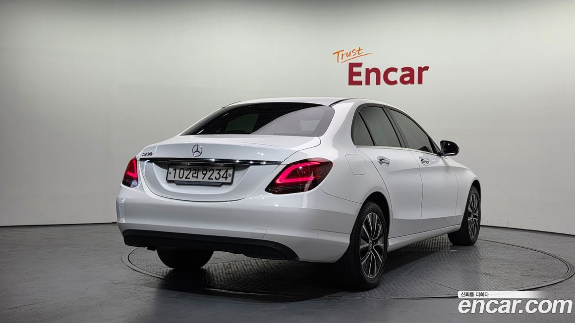 Mercedes-Benz C-Class 2019