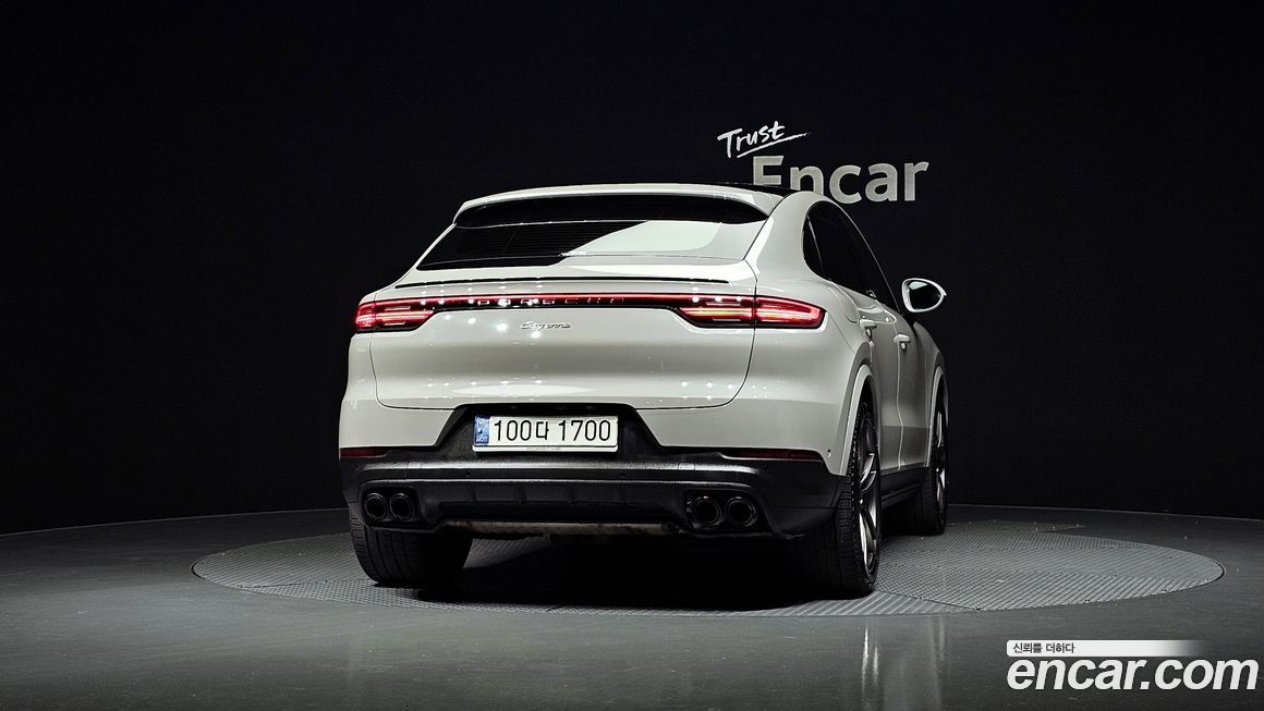 Porsche Cayenne 2021