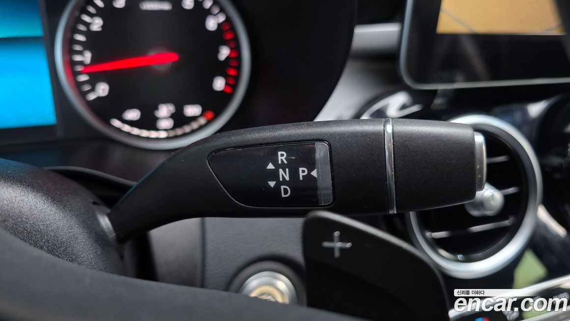 Mercedes-Benz C-Class 2019