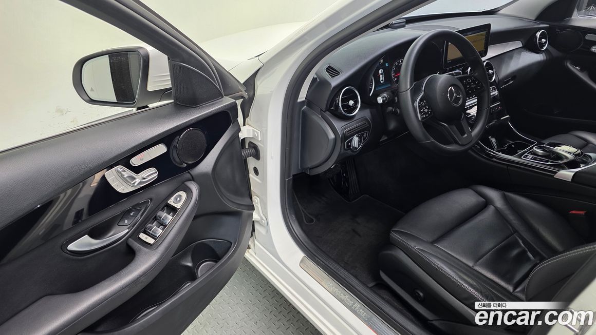 Mercedes-Benz C-Class 2019