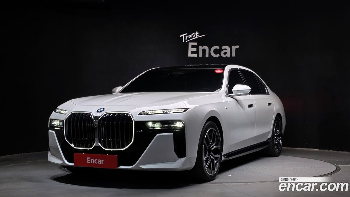 BMW 7-Series 2024