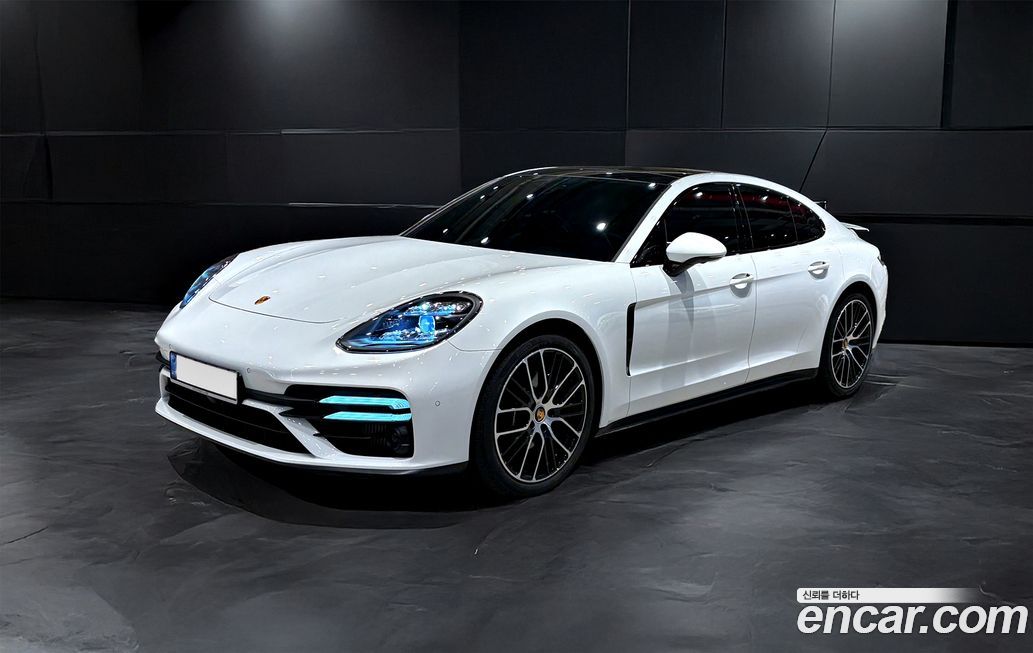 Porsche Panamera 2022