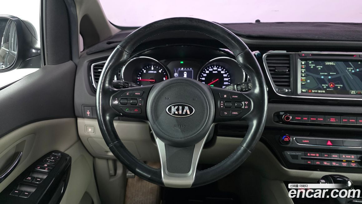 Kia Canival 2016