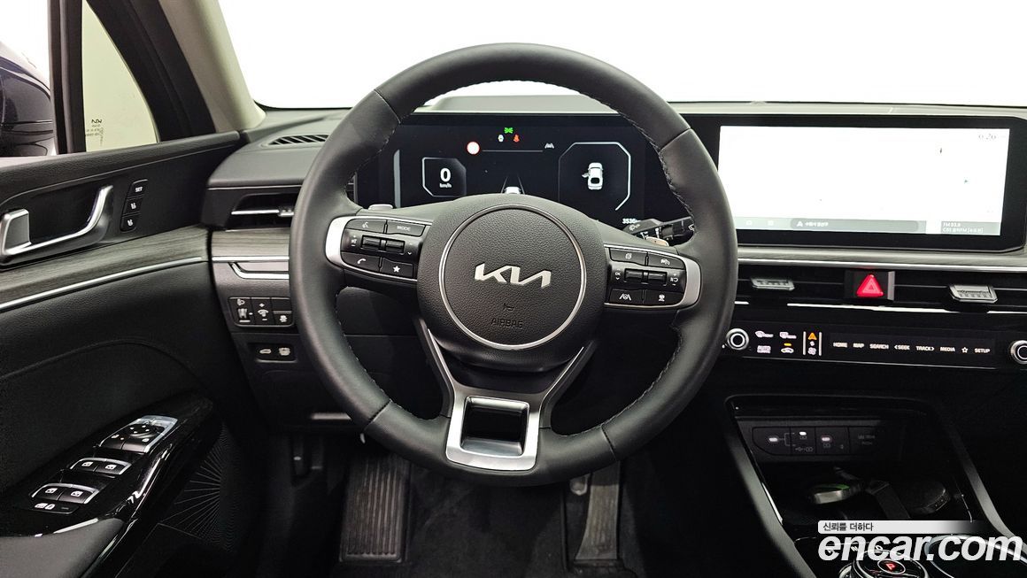 Kia K5 2025