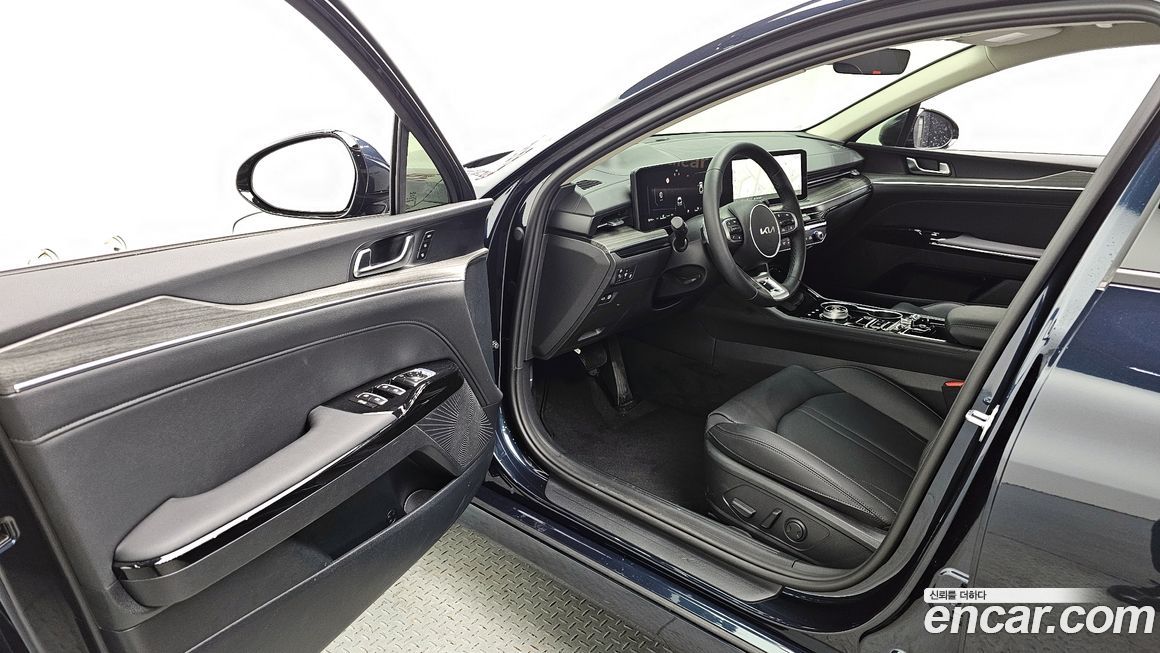 Kia K5 2025