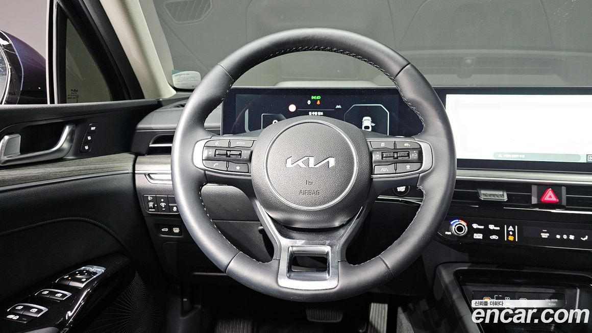 Kia K5 2025