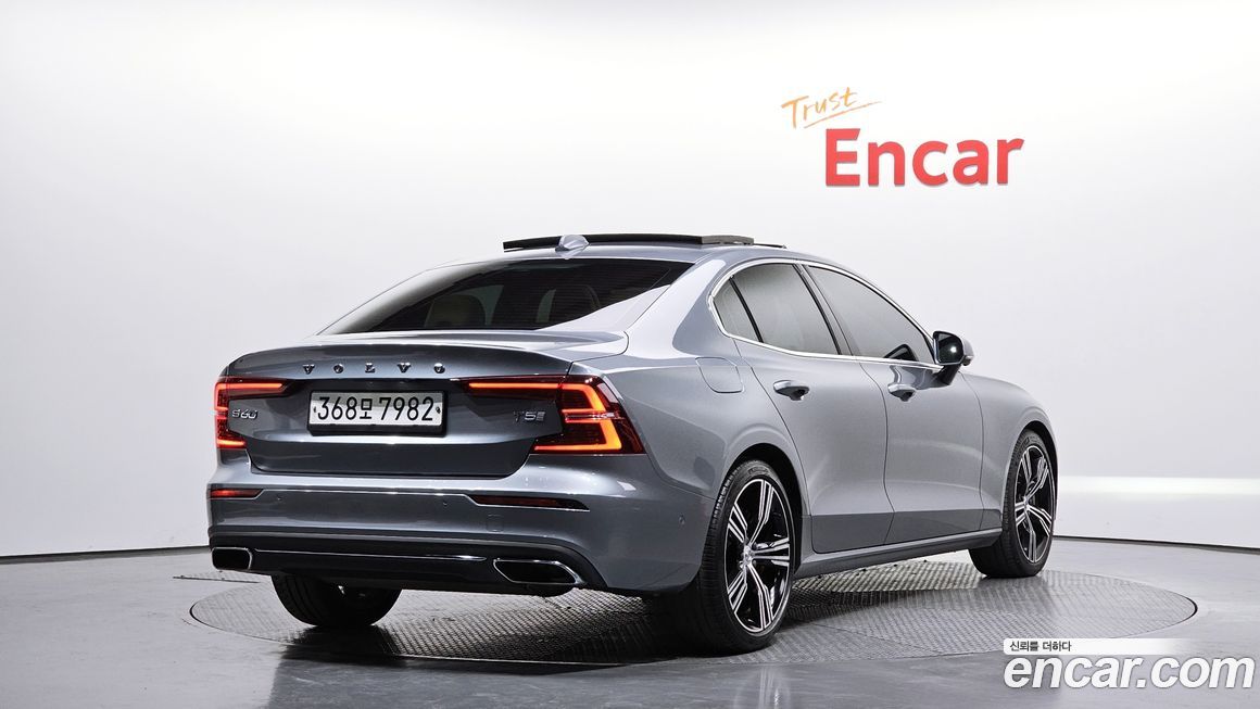 Volvo S60 2020
