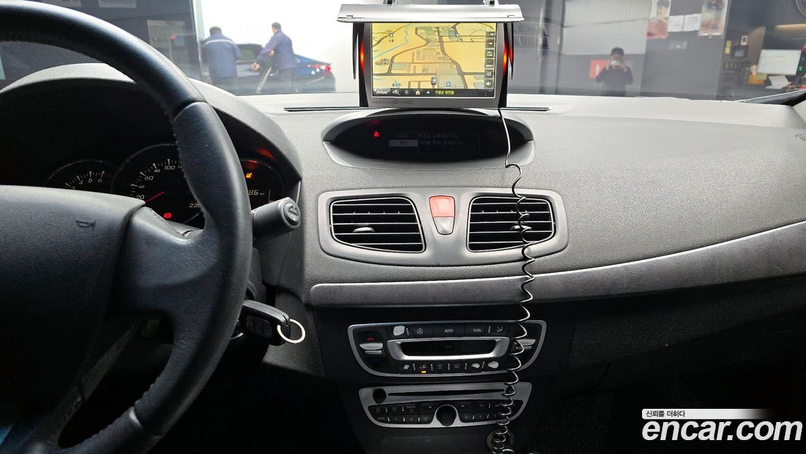 Renault-KoreaSamsung SM3 2010